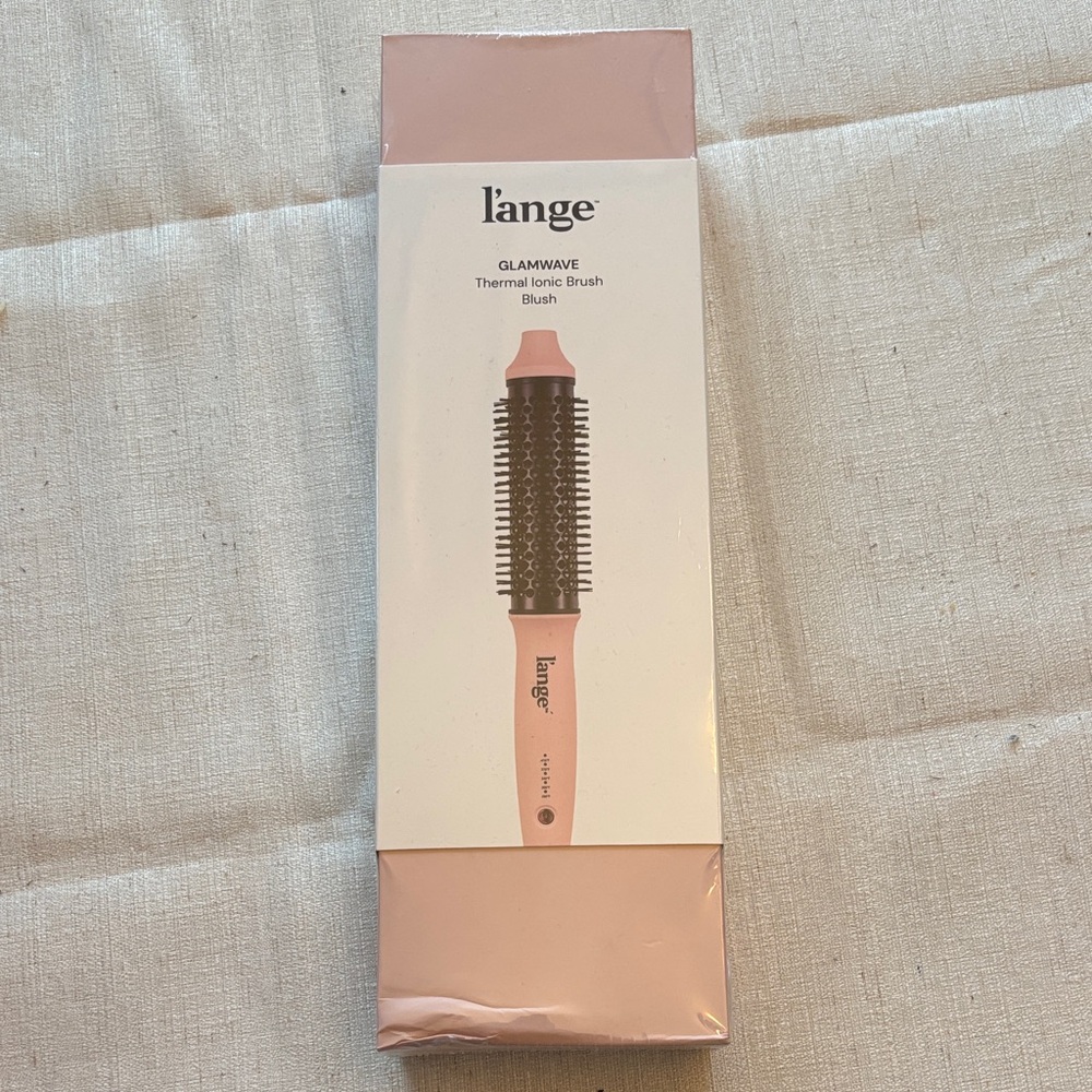 L'ange Blush Round Thermal Ionic Brush with Black Bristles